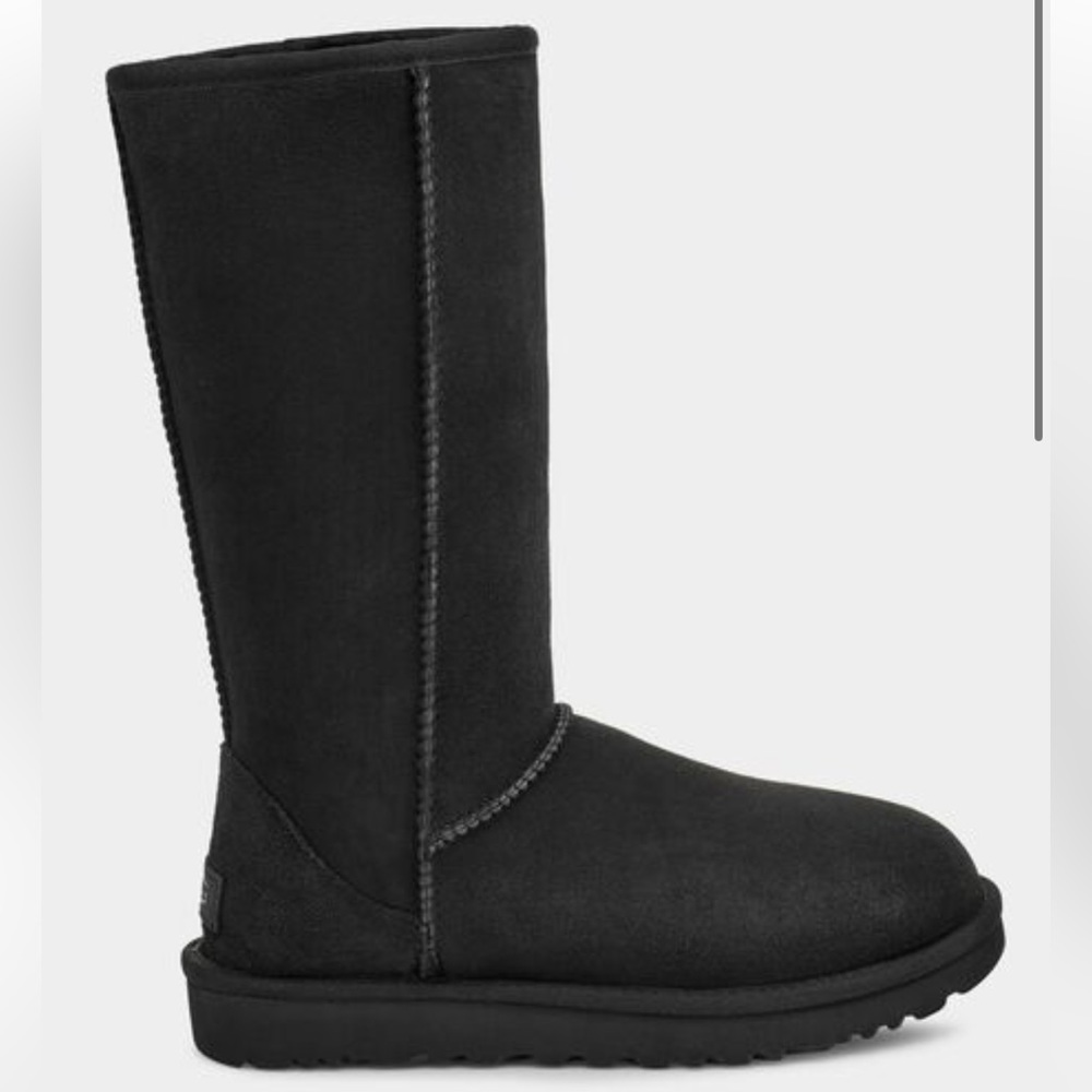 UGG Women’s Classic Tall Black Boot Size 7W